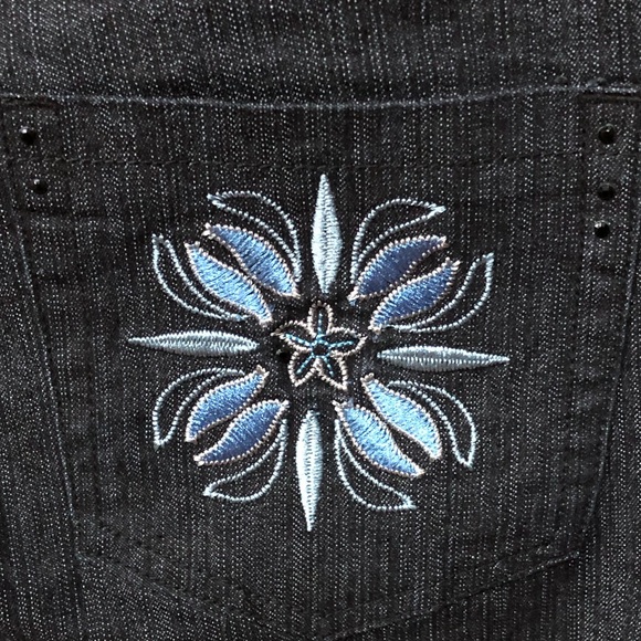 New Cosmopolitan JeansWear Embroidered Blackest Blue High Rise Boot Cut Jeans 14 - Picture 13 of 14